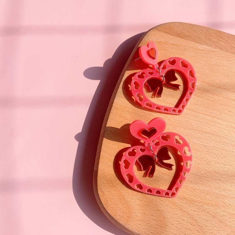 Creative New Hollow Love Earrings
