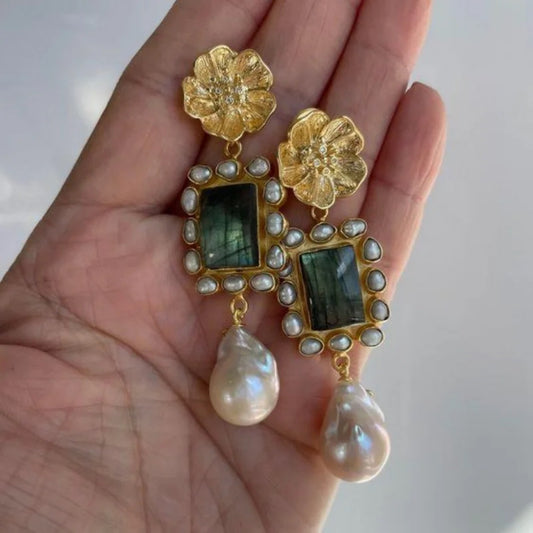 Fashionable French Vintage Light-luxury Niche Design Chanel-style Flower And Pearl Earrings