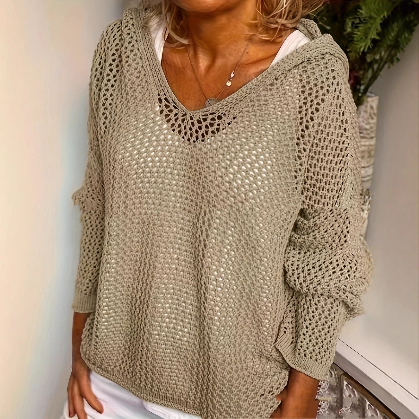 Elegant And Versatile Long-sleeve Hollow-out Hoodie